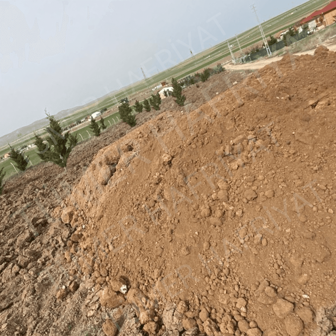 BAHÇE TOPRAĞINA NELER EKLENMELİ?