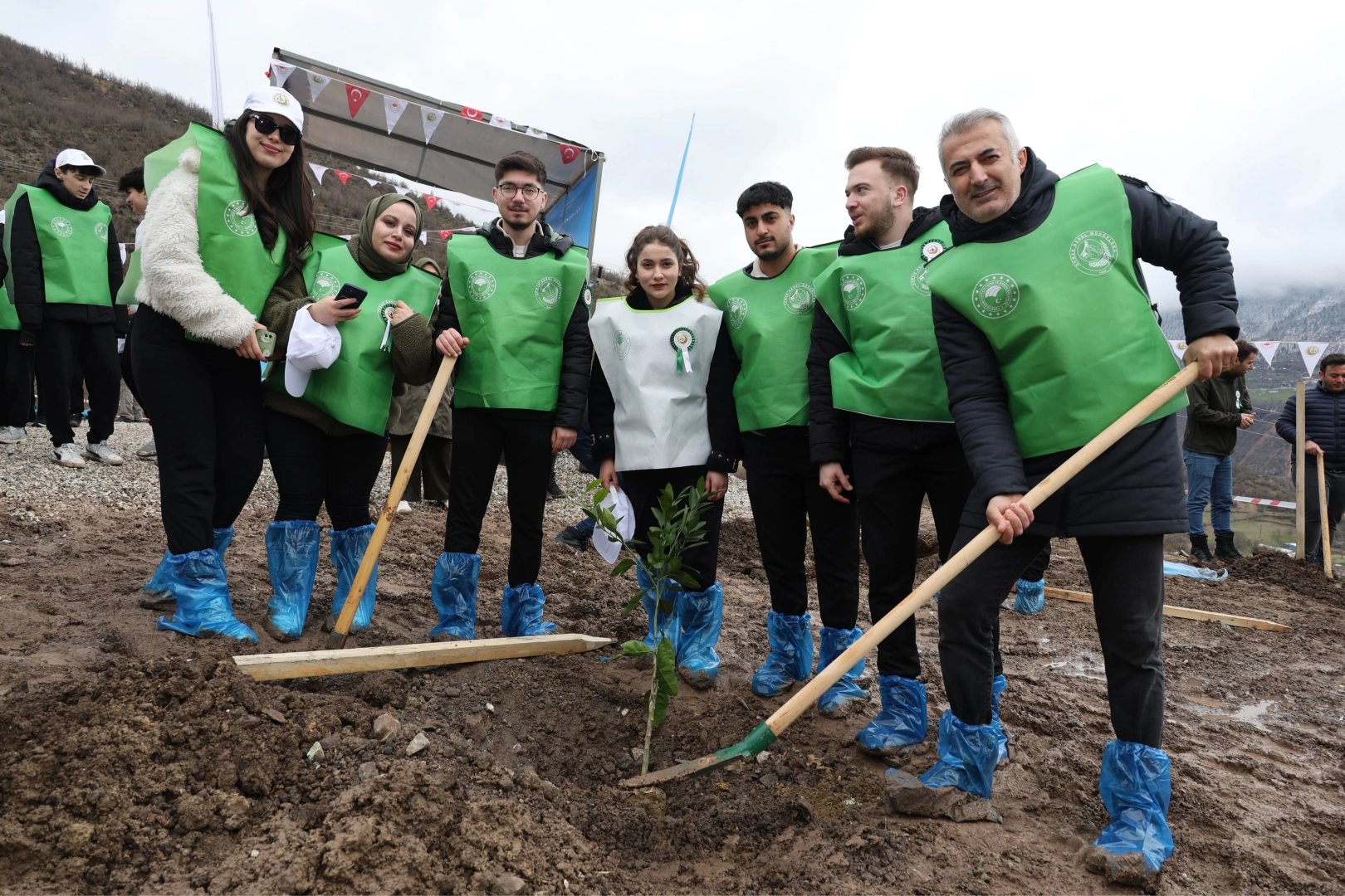 AÇÜ'lü Sınıf Öğretmenliği öğrencilerinden geleceğe nefes