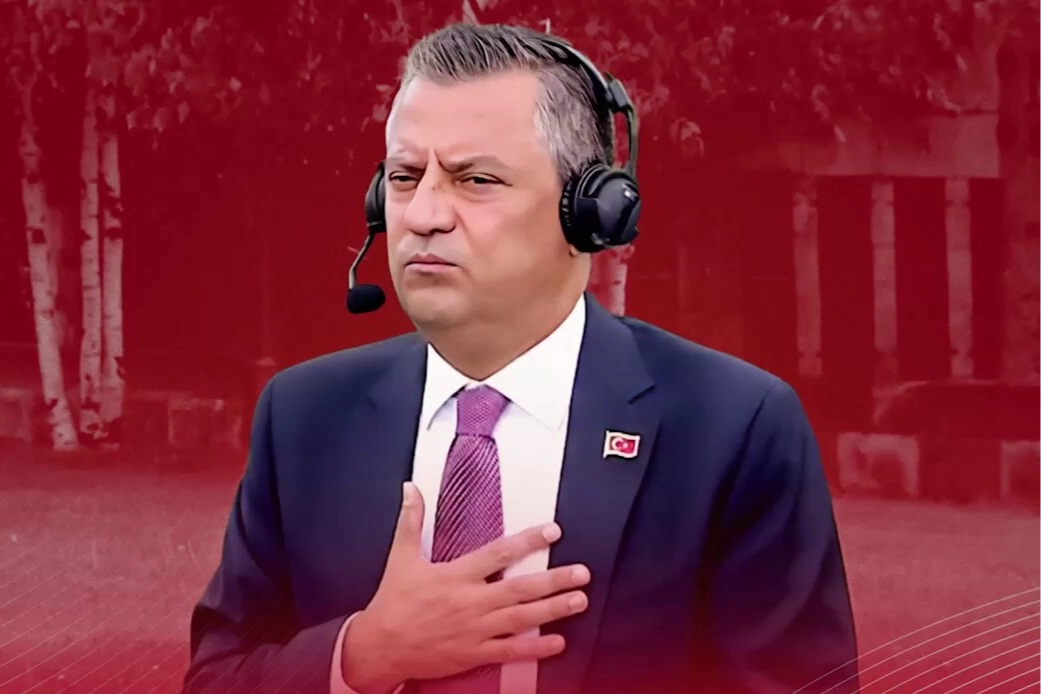 Özgür Özel'e yumruklu saldırı! Şüpheli gözaltında!