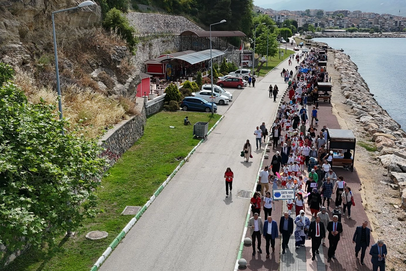 Bursa Gemlik’te okul öncesi şenliği coşkusu