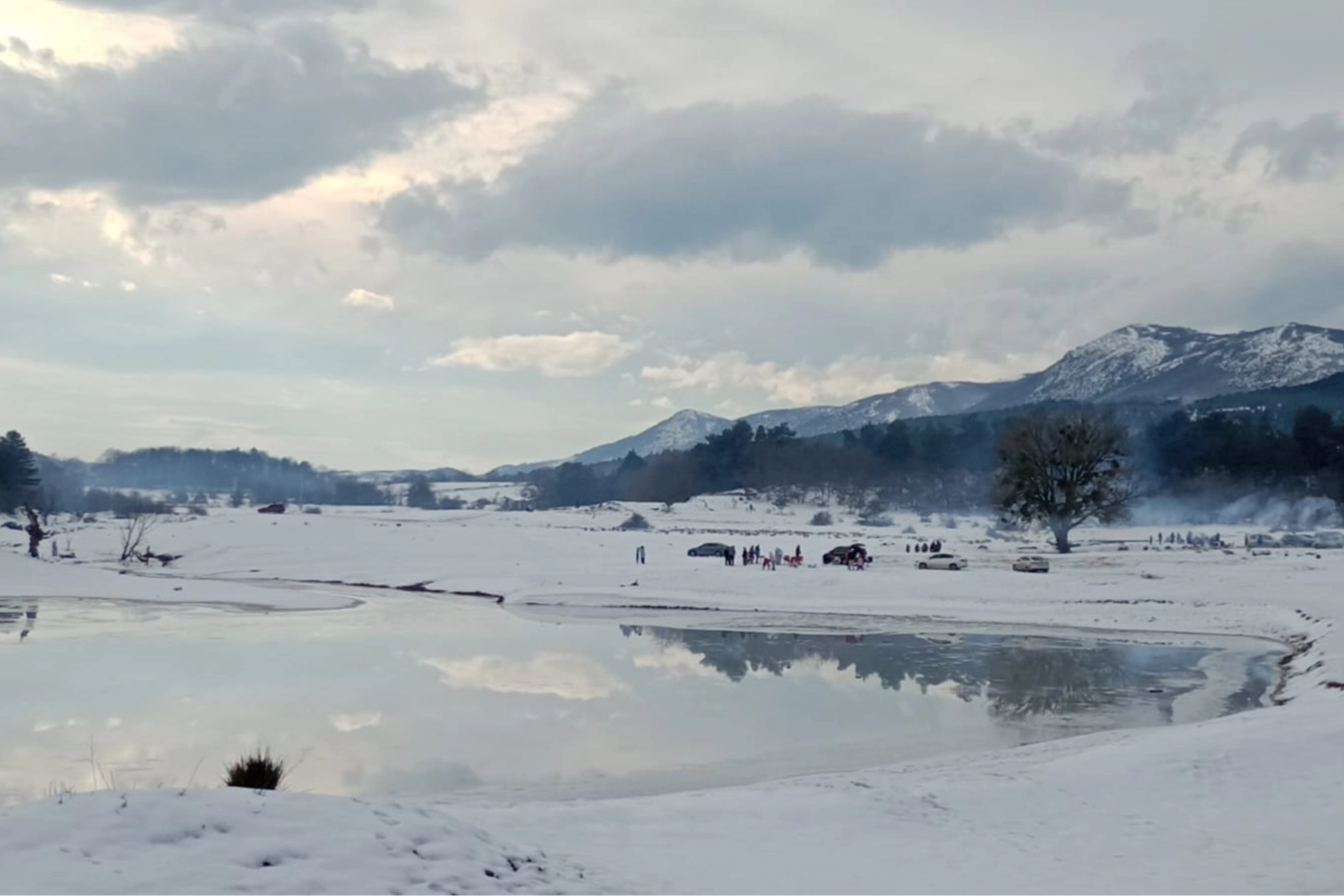 Ağlan Göleti kış güzelliğiyle büyüledi