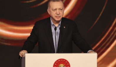 Cumhurbaşkanı Erdoğan Hollanda’daki Türklere telefonla hitap etti